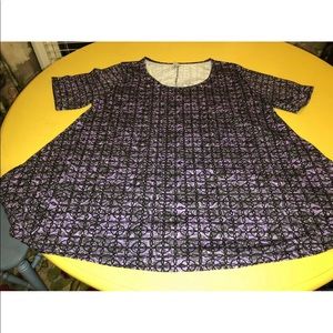 LuLaroe 3x black and purple shirt